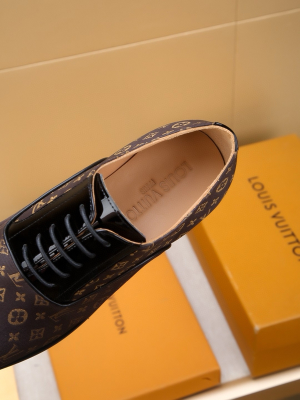 ルイヴィトン靴着用イメージ